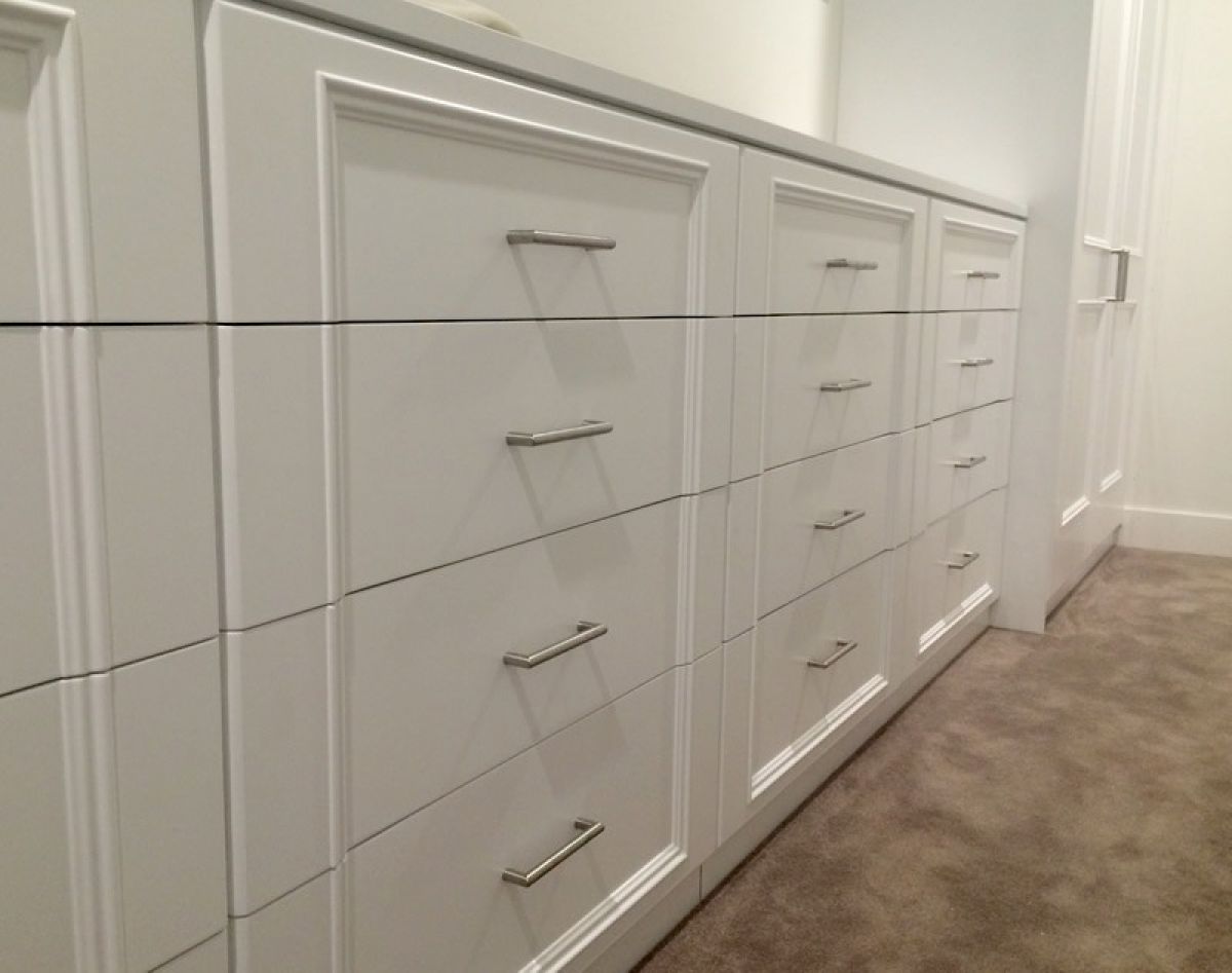 Oxford styled built-in drawers with silver handles