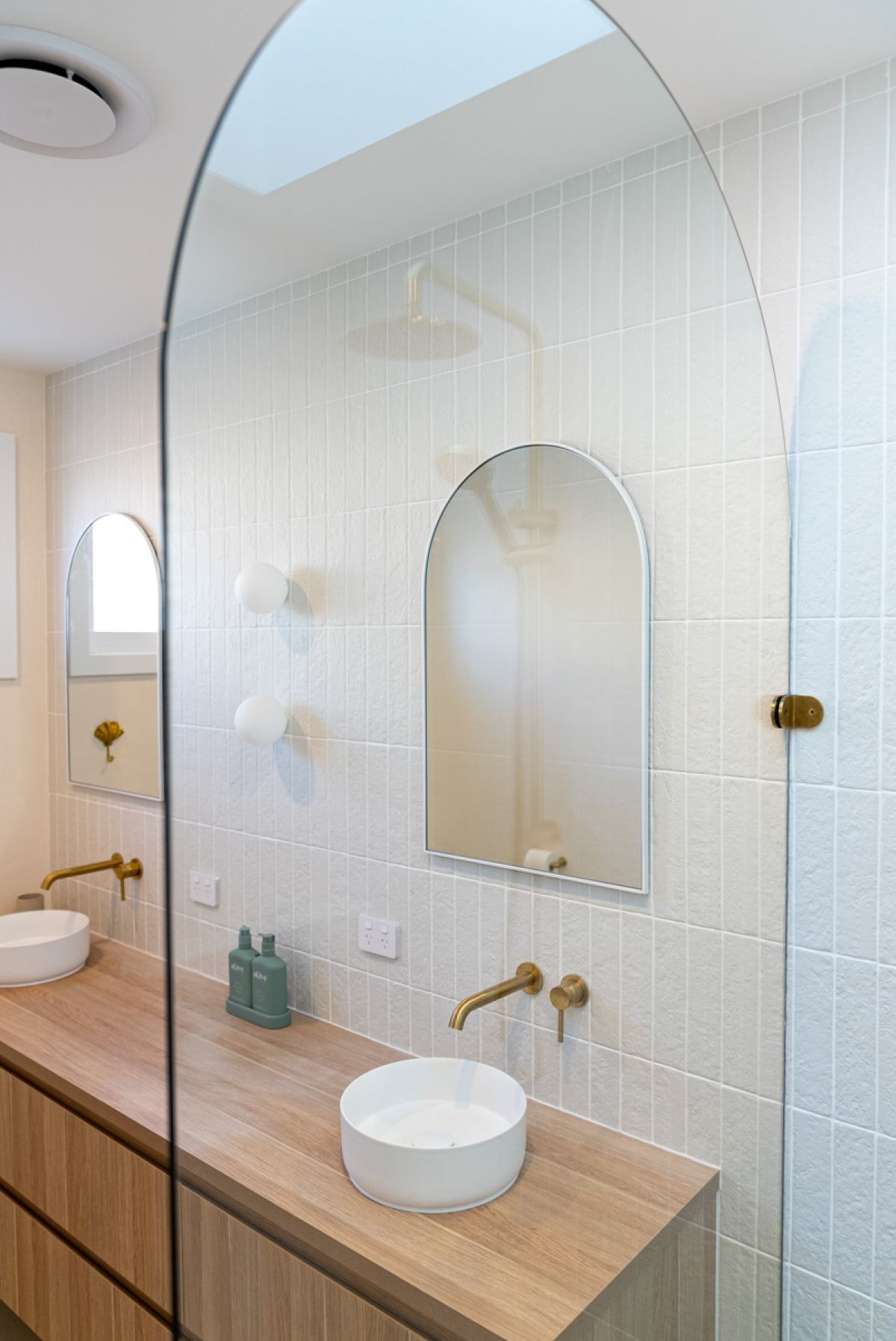 Madison Fully Frameless Shower Screen 5