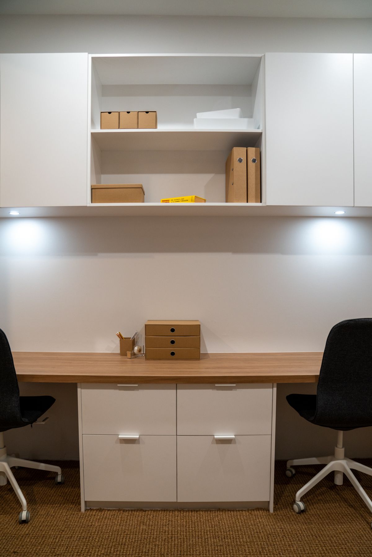 Built in furniture 19