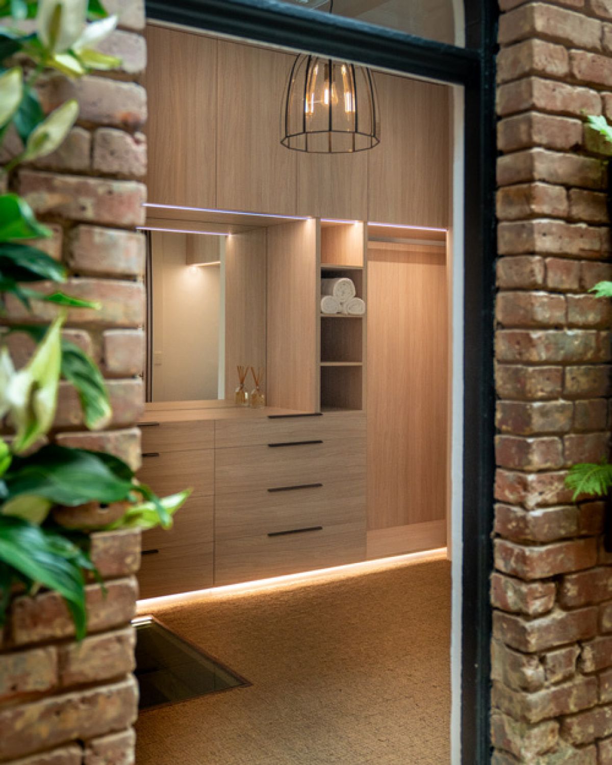 Builtin wardrobe showroom 2