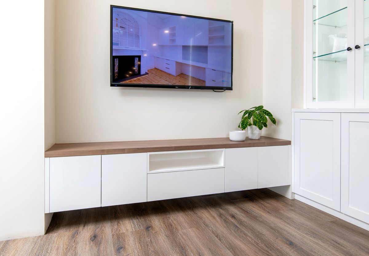 Built in furniture 9