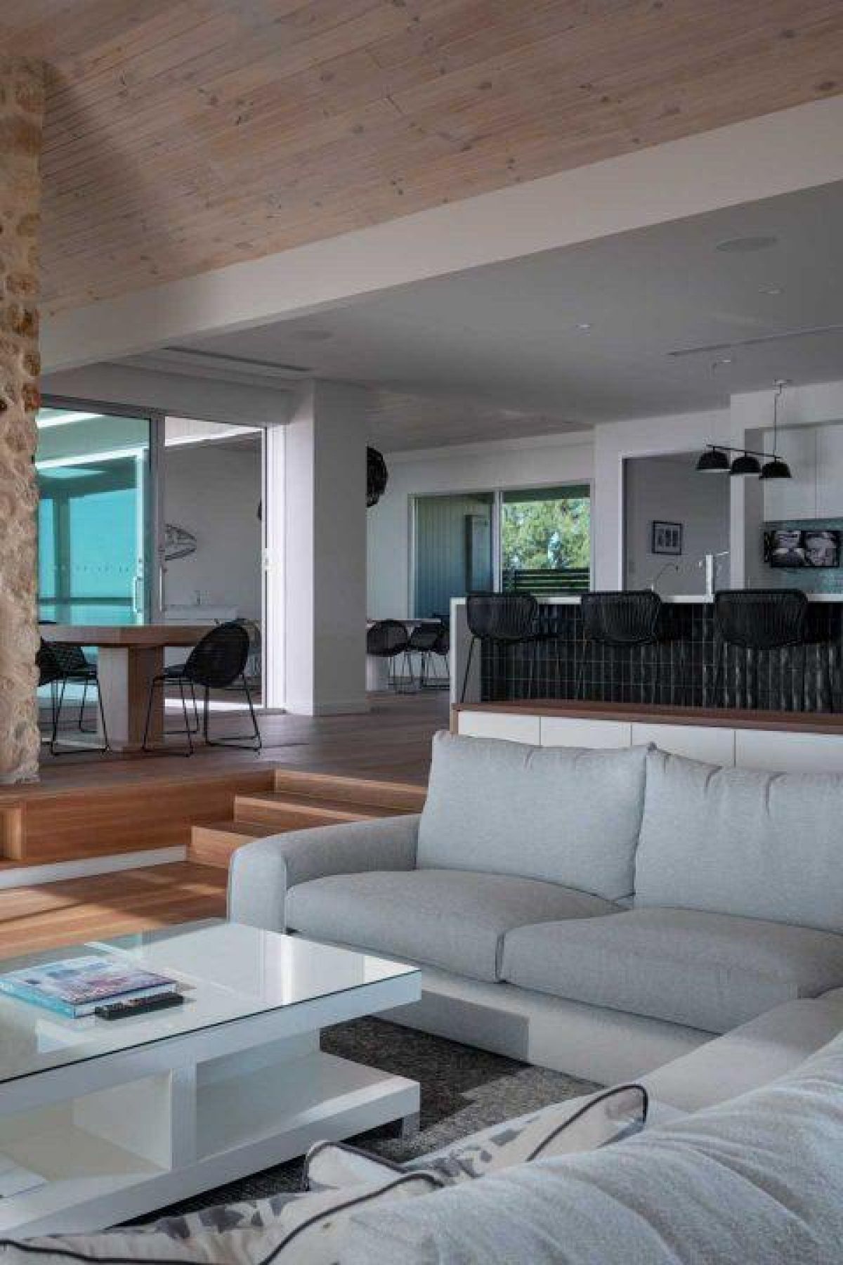 960x1440 Port Willunga Beach House11 480x720