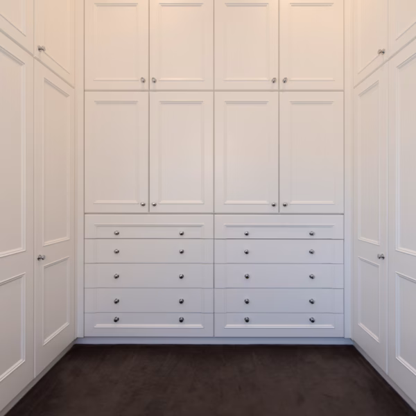 Traditional U-shaped Oxford dressing room with exposed drawers in Dulux Vivid White 2-pack satin finish, featuring a classic colonial cornice by Packers.